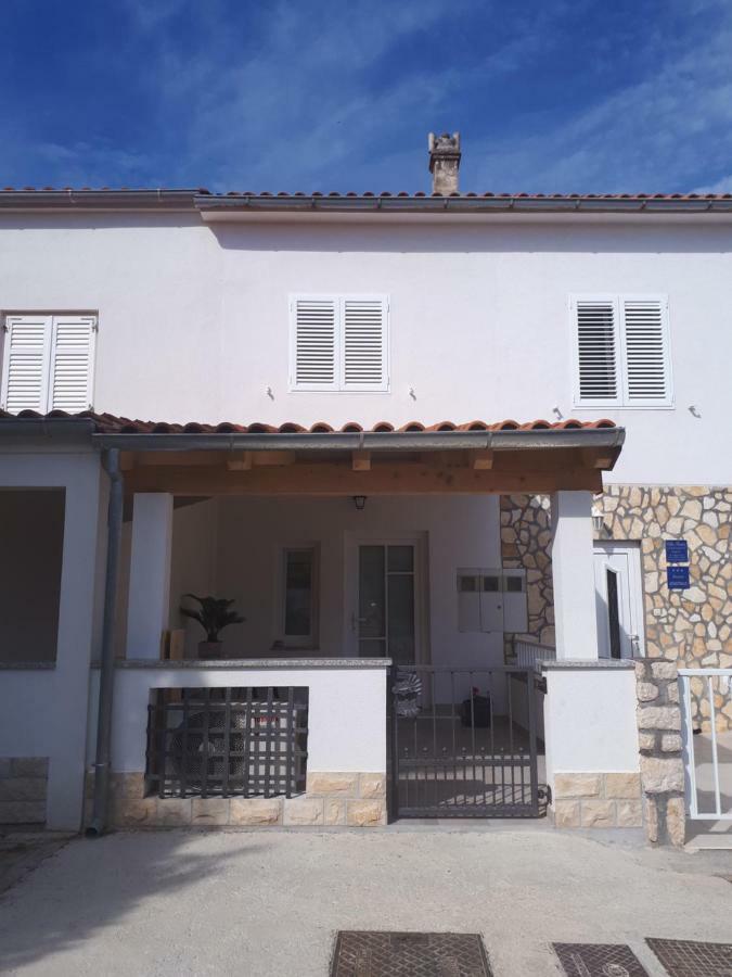 Kuca Za Odmor Pende Villa Banjol ภายนอก รูปภาพ